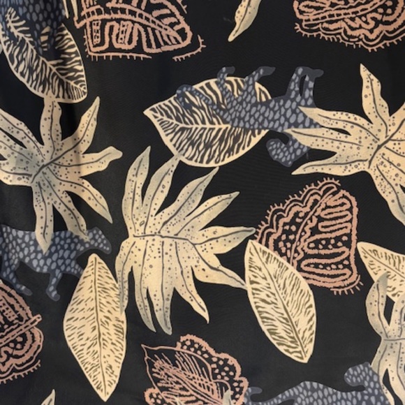 KC Studio Tropical Top - Picture 4 of 4